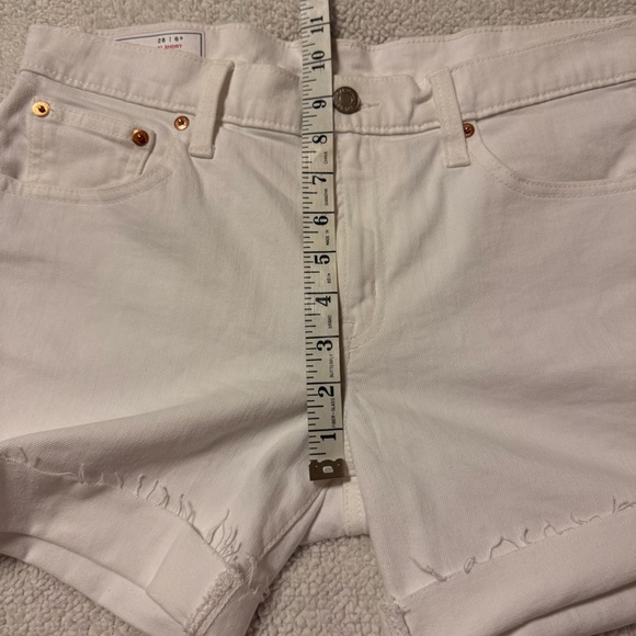 GAP Optic White 5" Mid Rise Girlfriend Cutoff Cuffed Jean Shorts Denim - Picture 7 of 12